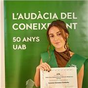 Profesora de Derecho graduada en el Doble Grado de Derecho y ADE. Apta para enseñar a personas de todas las edades.
